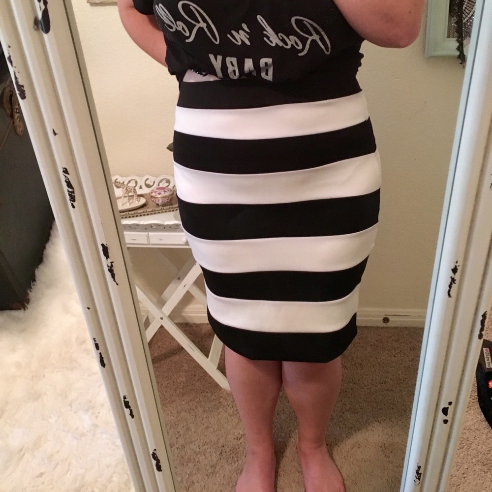 +Size Black & White Striped Pencil Body Con Skirt